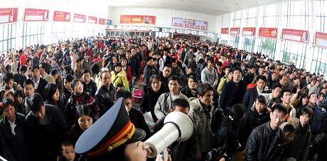 春节5天旅游消费3670亿 接待游客近2.96亿人次