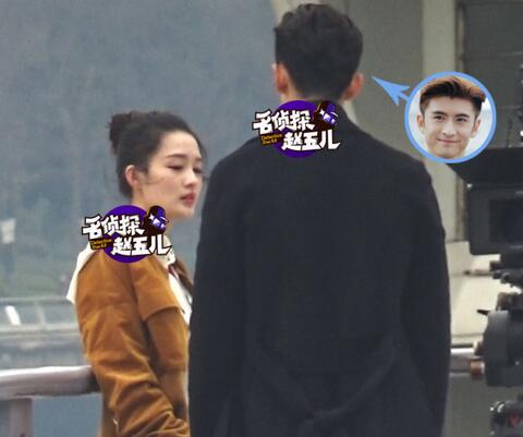 张云龙变霸总一把搂住李沁身高差萌萌哒
