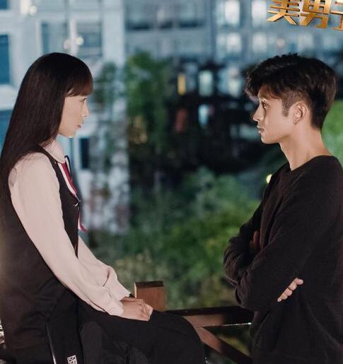 张云龙吐槽阚清子发胶用太多拍吻戏时嘴麻两分钟