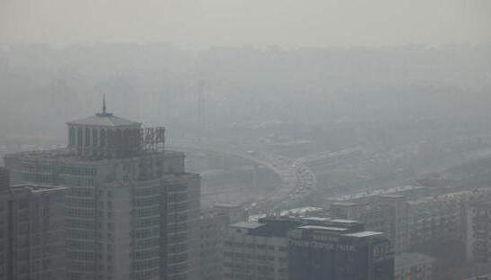 中国13个城市启动空气重污染橙色预警