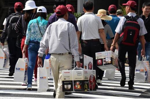 中国游客访日“爆买”降温人均消费大减15%
