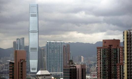英媒看香港回归20年:内地人才涌入改变香港金融业