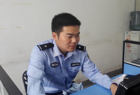 记者走基层：热血铸忠诚