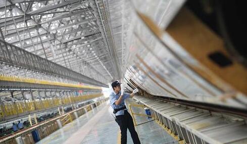 全国首列CRH3A型动车组进行整备今年或投入运营