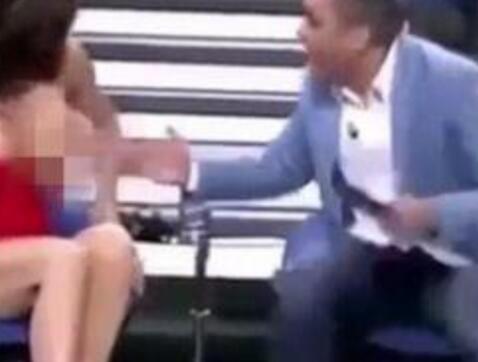 玛德琳·卡罗尔走光